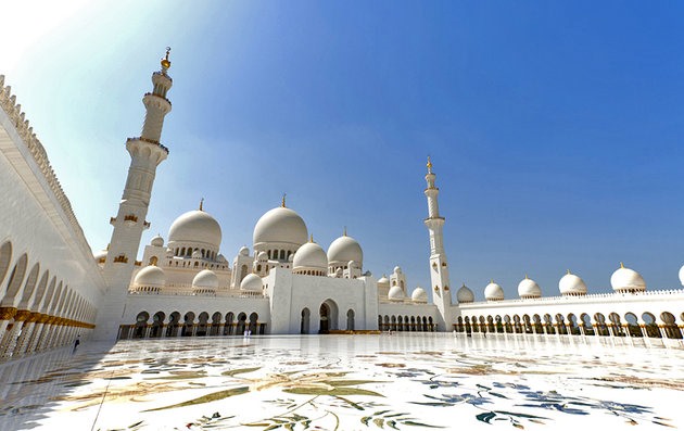 Abu Dhabi | LAT.40