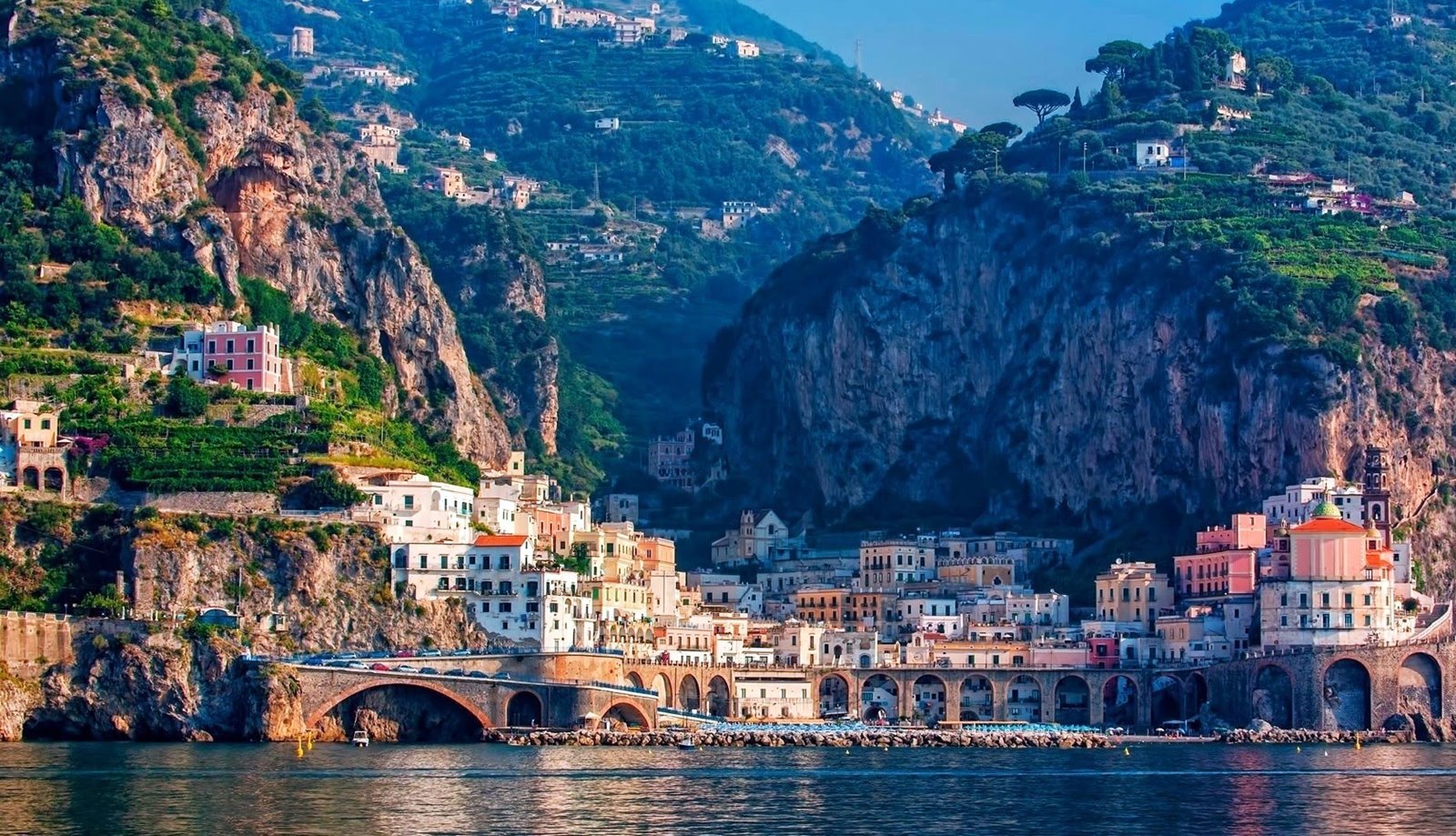 Amalfi | LAT.40