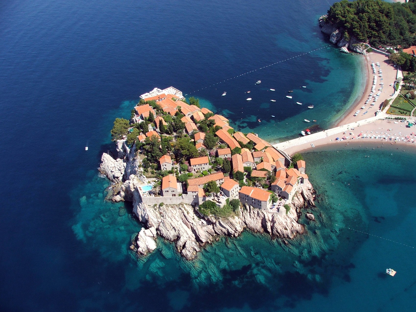 Aman Sveti Stefan en Sveti Stefan