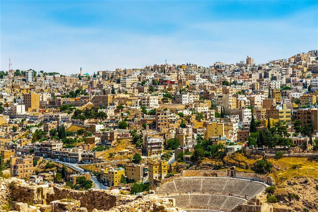 Aman | LAT.40
