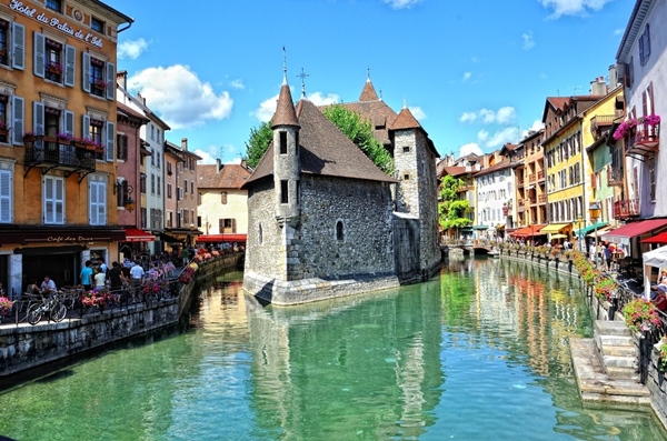 Annecy | LAT.40