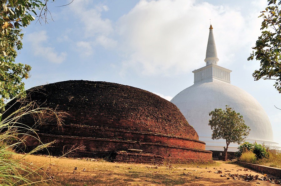 Anuradhapura | LAT.40