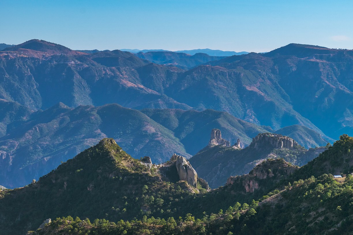 Barranca del Cobre | LAT.40