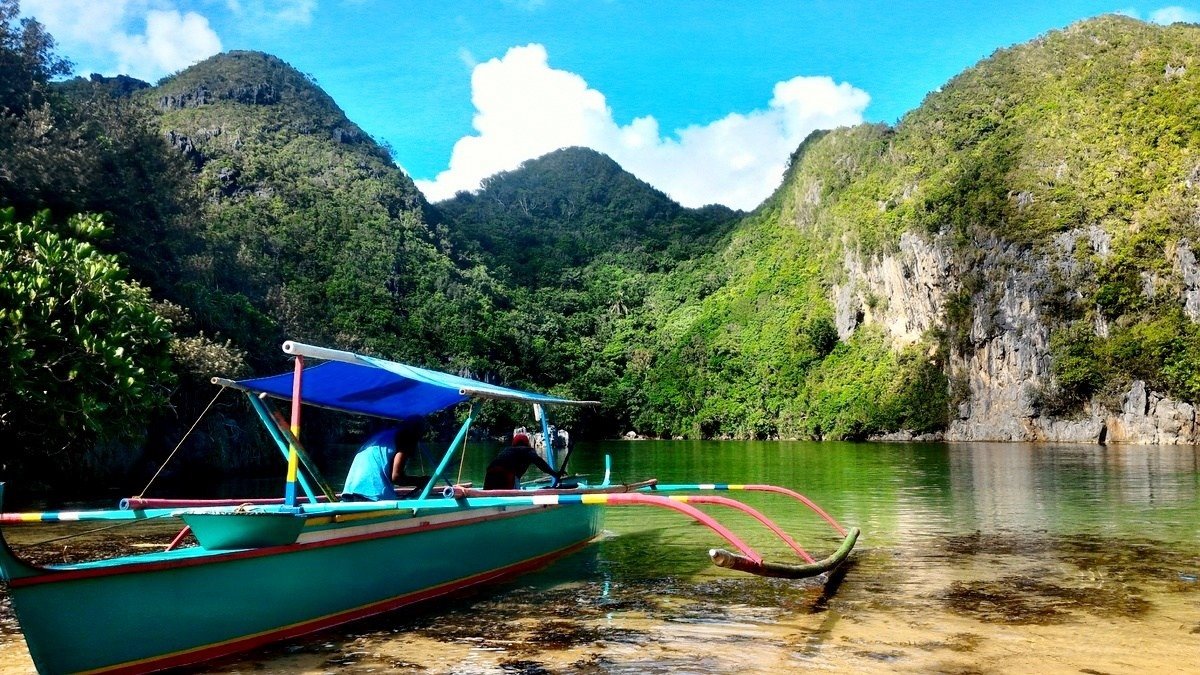 Caramoan | LAT.40