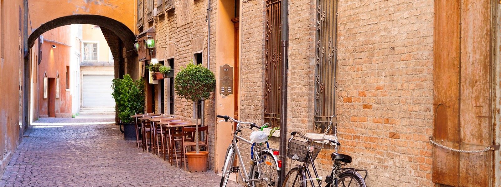 Ferrara | LAT.40
