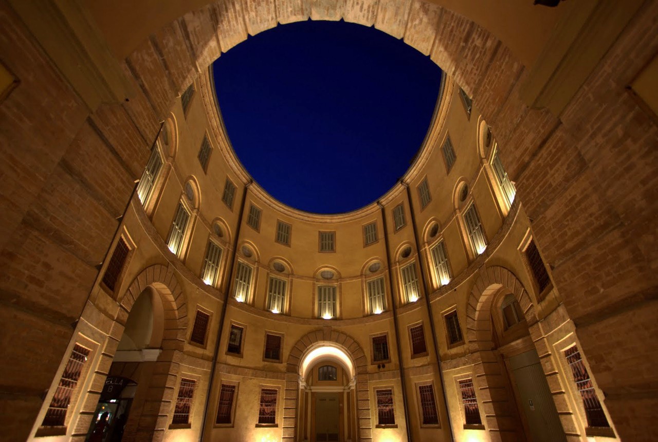 Ferrara | LAT.40