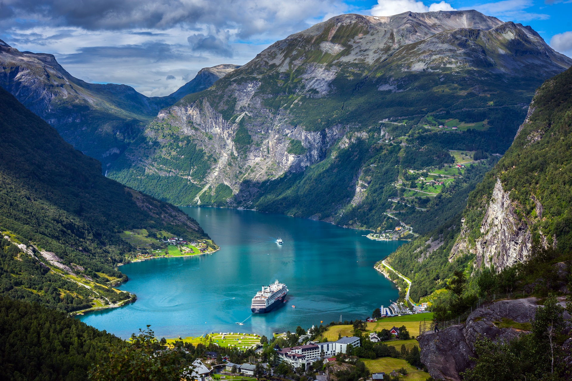 Fiordo de Geiranger | LAT.40