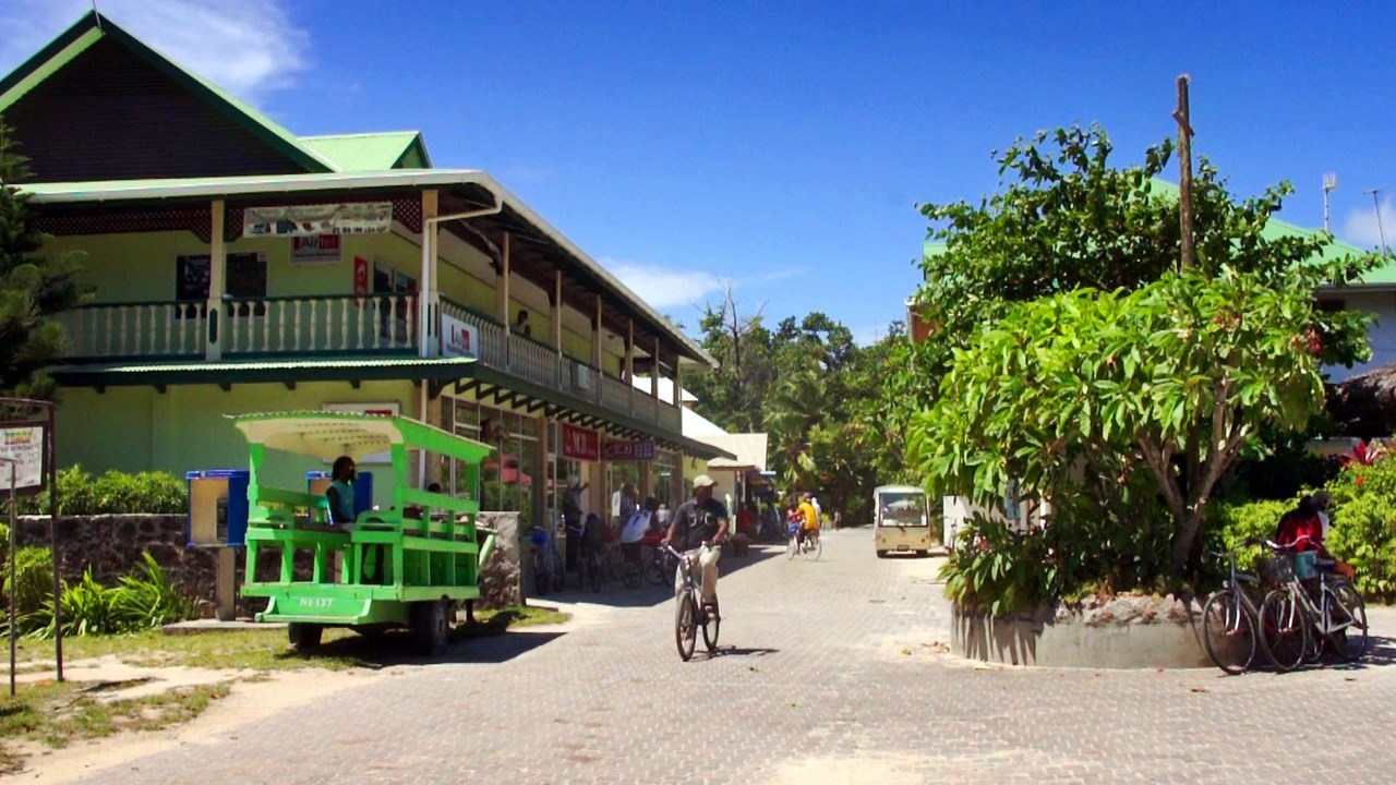 La Digue | LAT.40