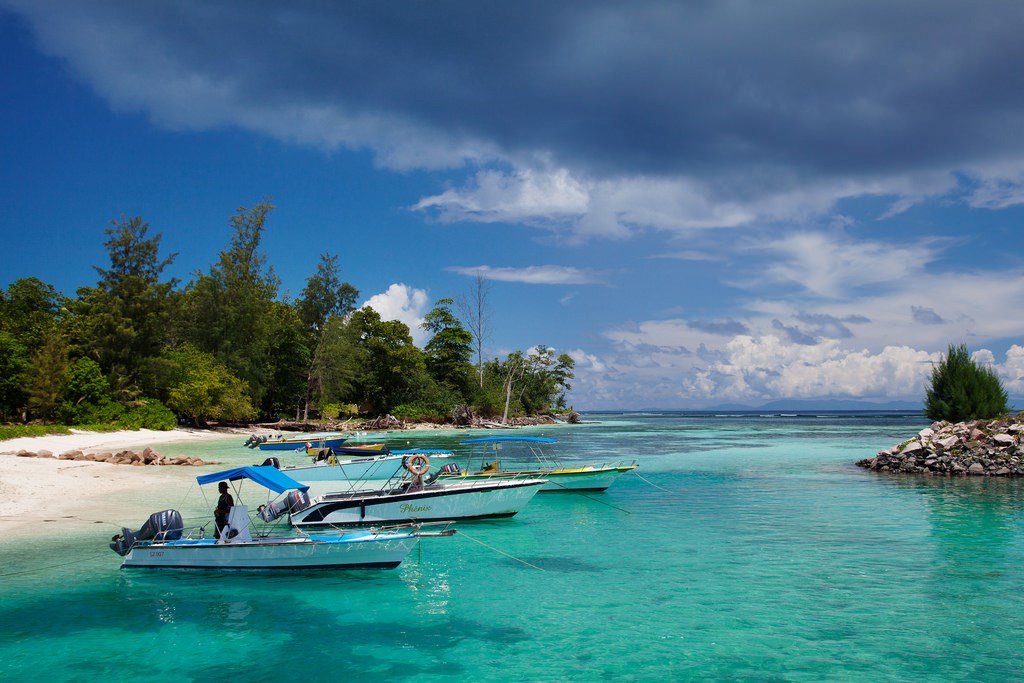 La Digue | LAT.40