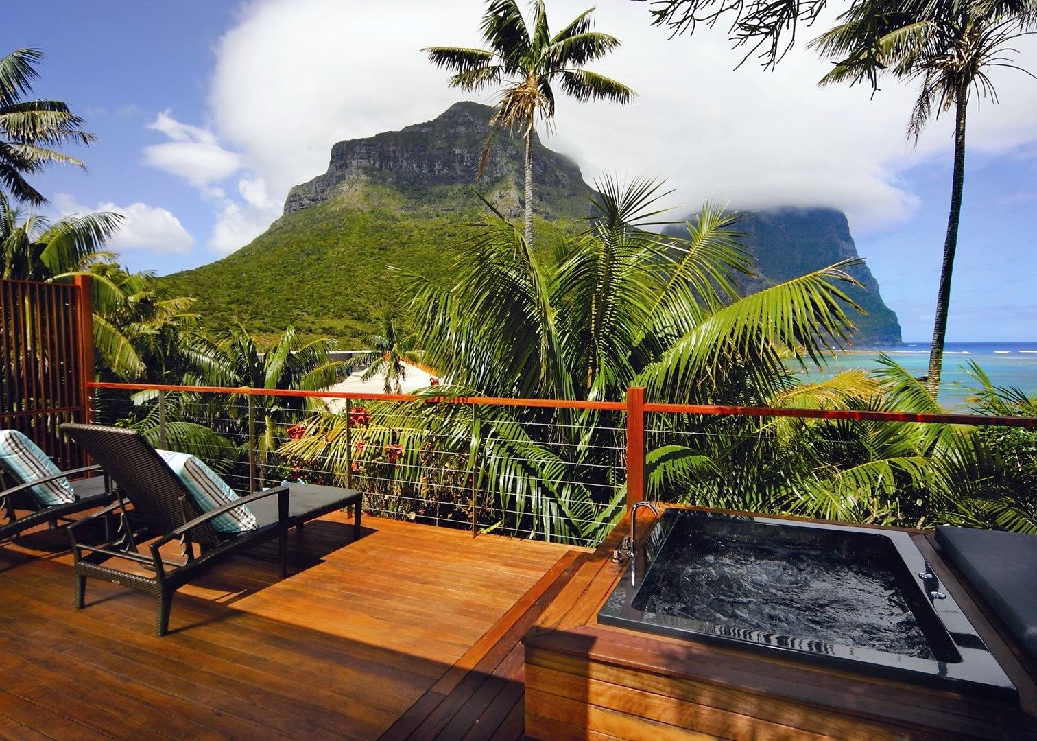Lord Howe | LAT.40
