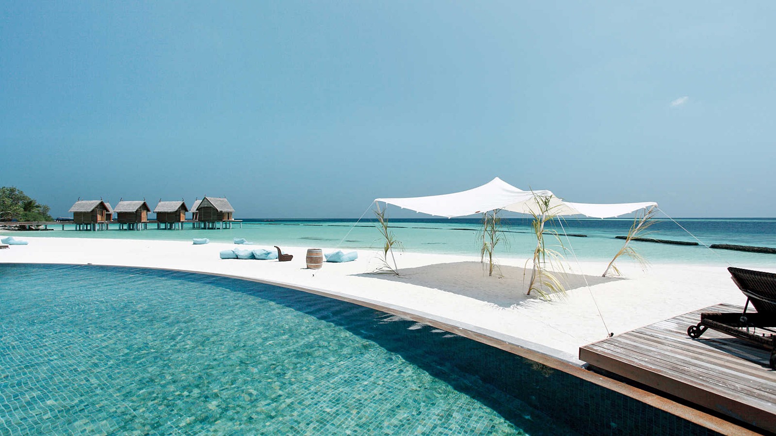 Constance Moofushi en South Ari Atoll