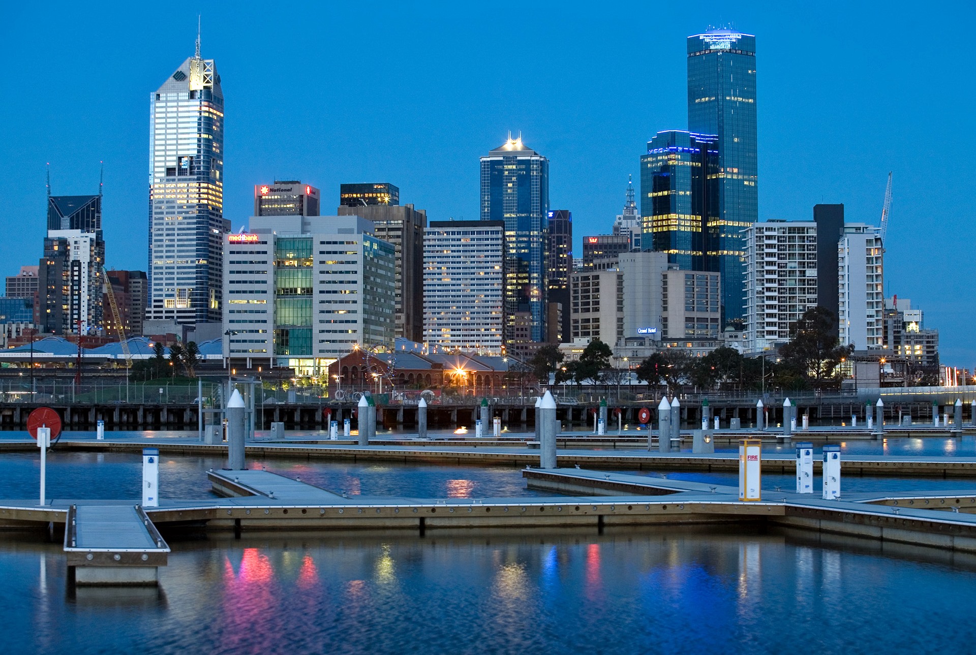 Melbourne | LAT.40