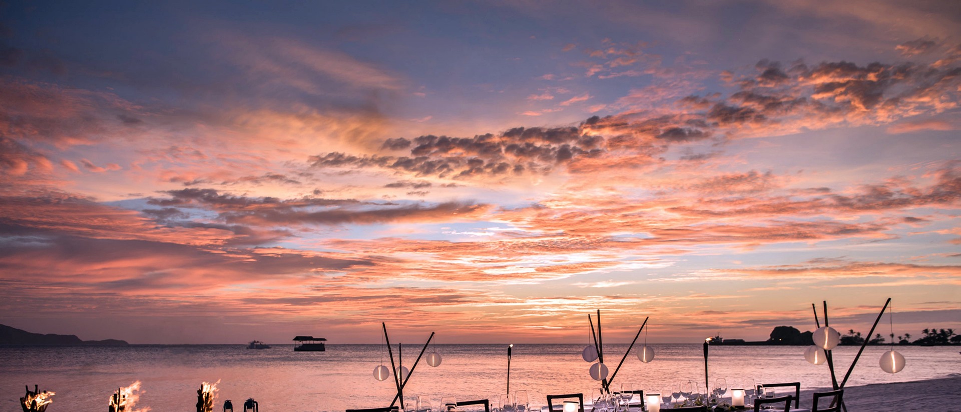 Pamalican Island | LAT.40