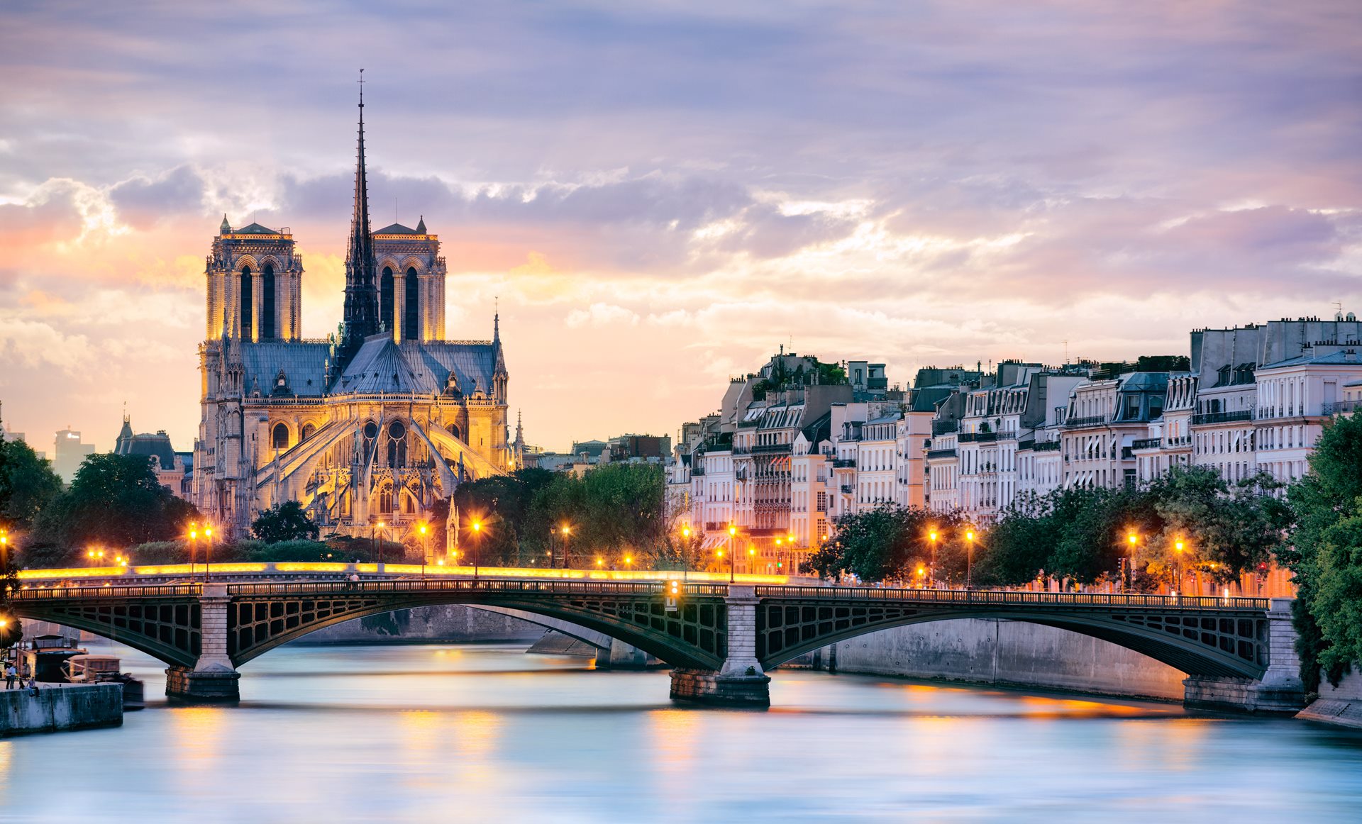Paris | LAT.40