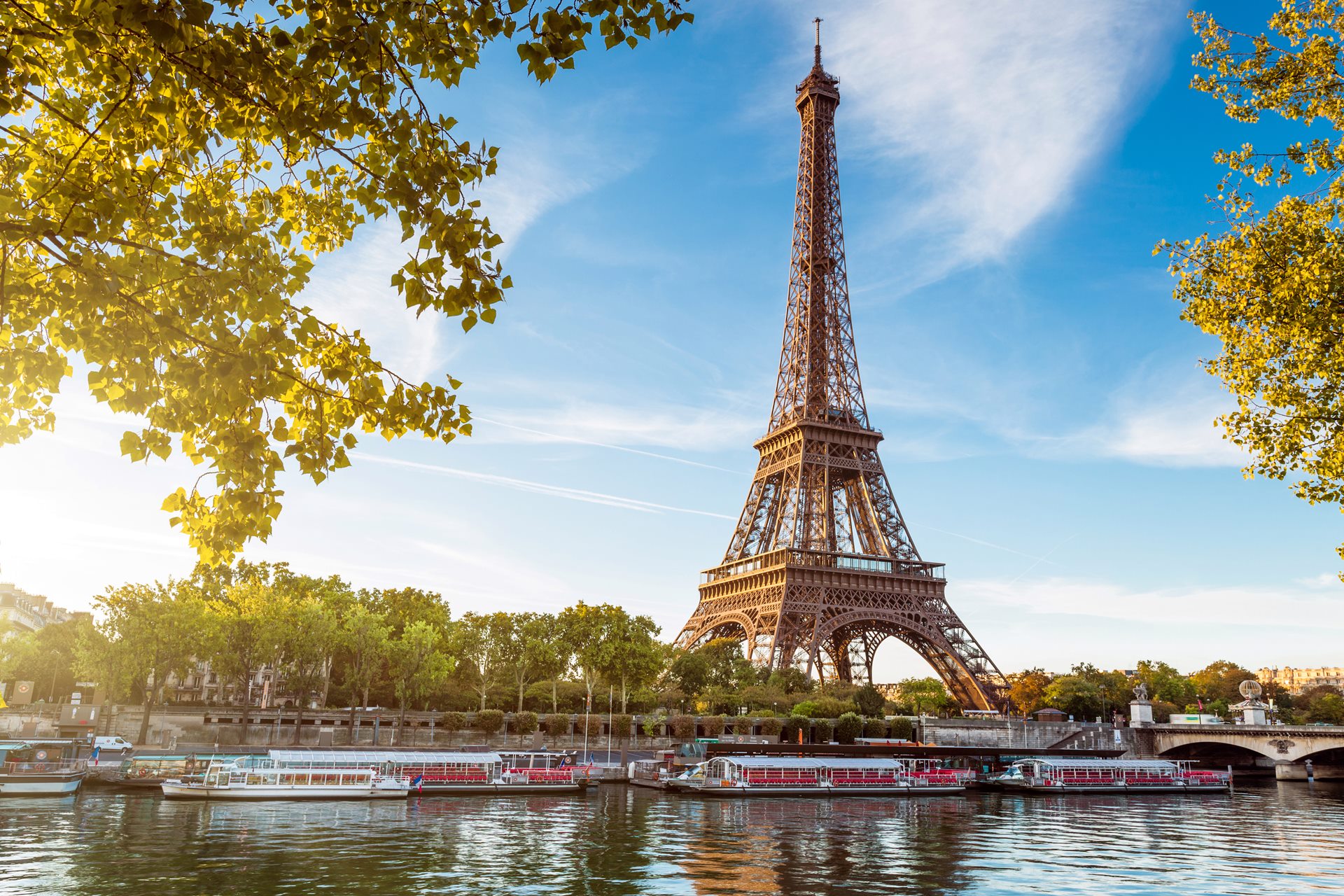De Francia a Italia diseñado por LAT.40