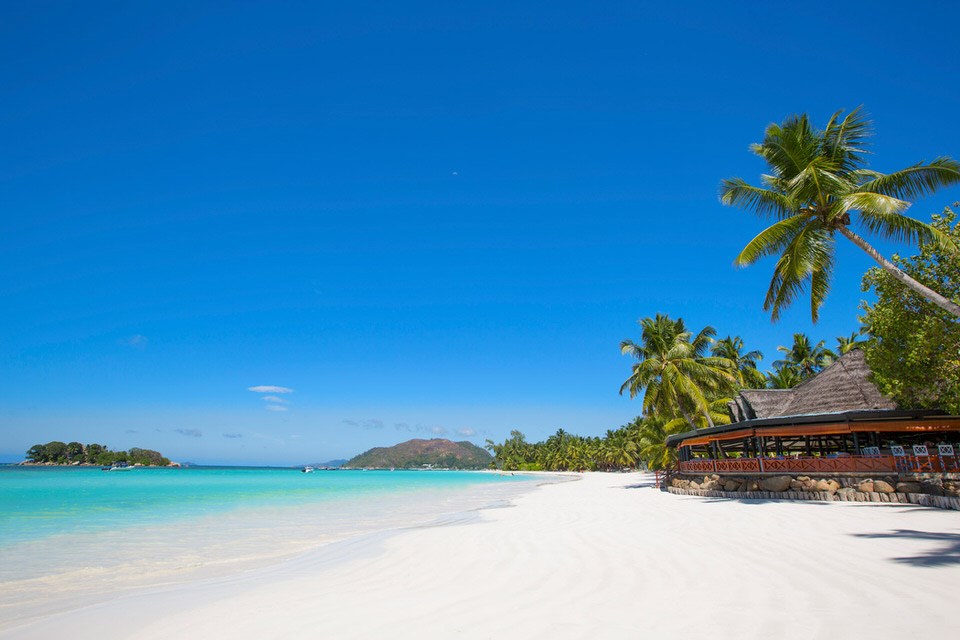 Praslin | LAT.40