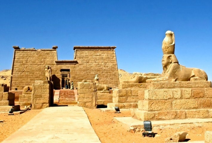 Wadi El Seboua | LAT.40