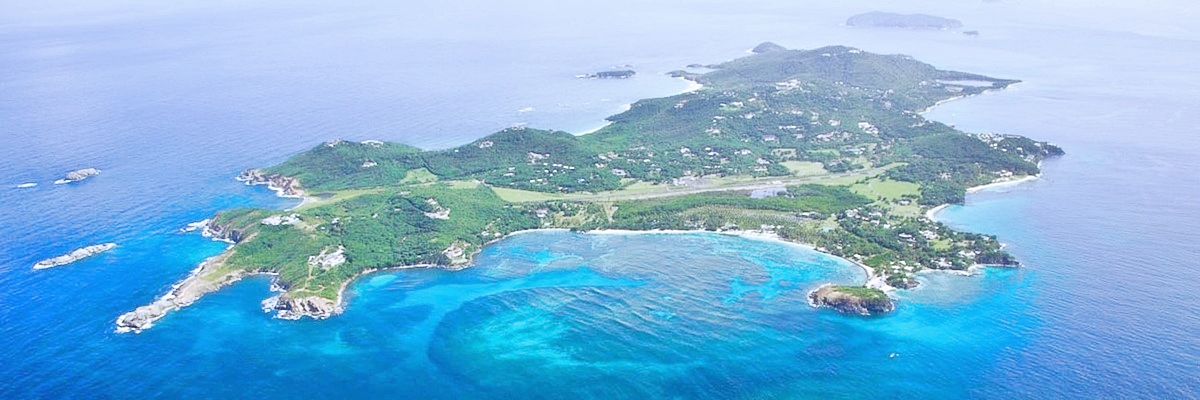 Mustique | LAT.40