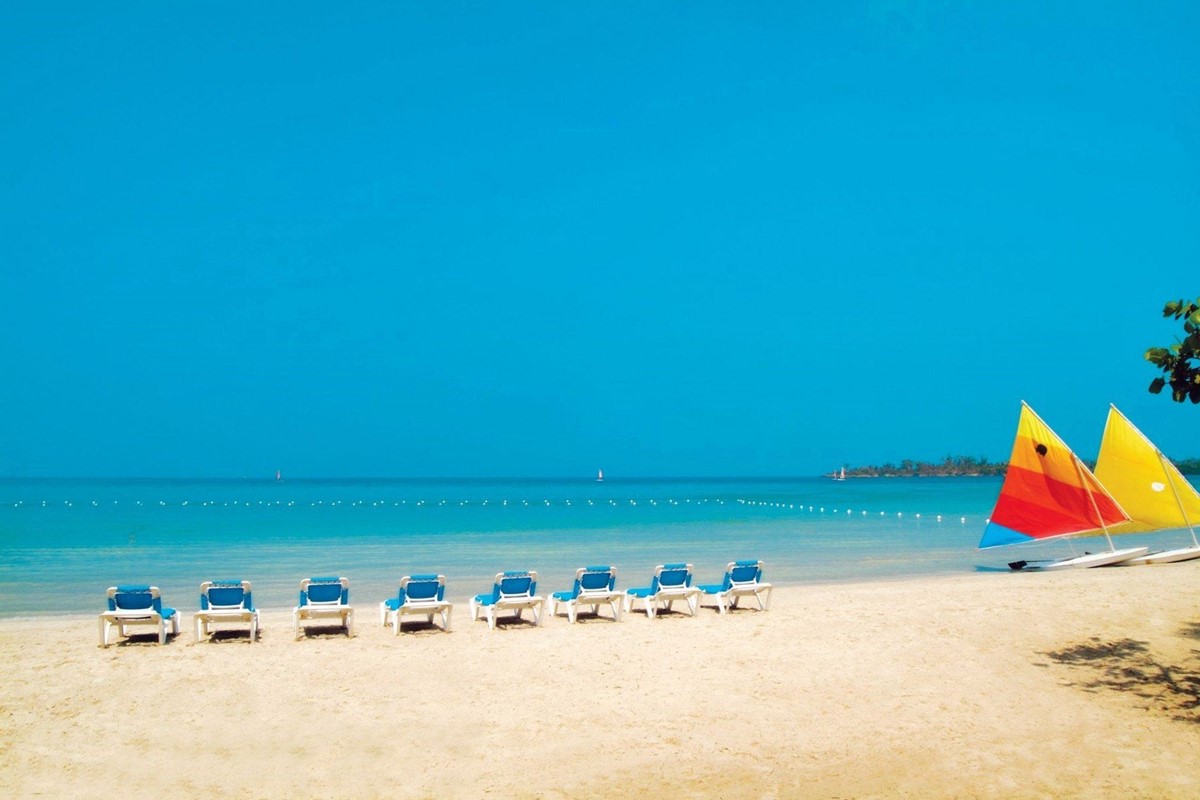 Negril  | LAT.40
