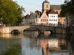 Brujas | LAT.40