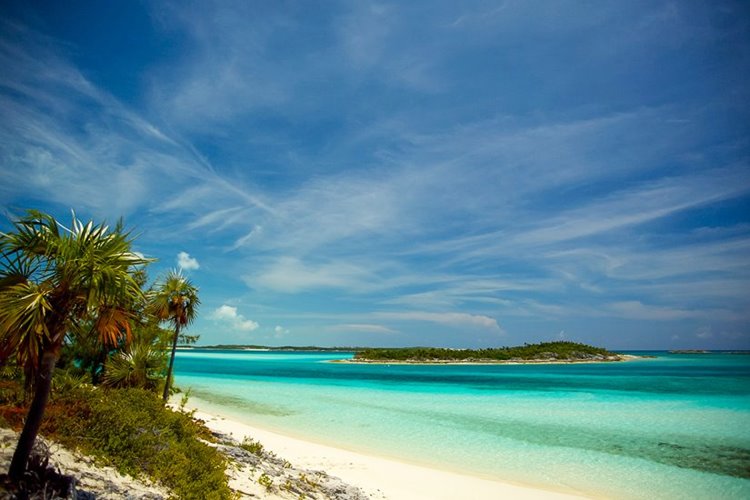 Fowl Cay | LAT.40