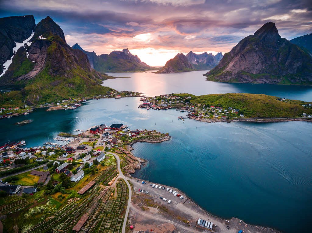 Noruega | LAT.40