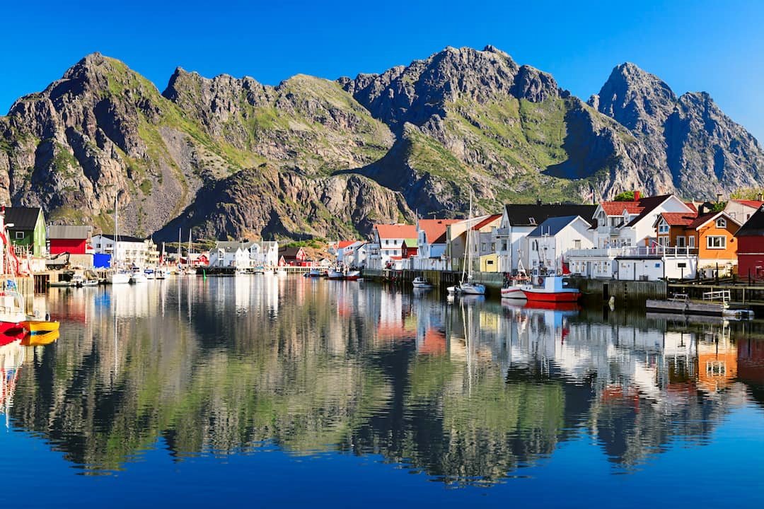 Lofoten | LAT.40