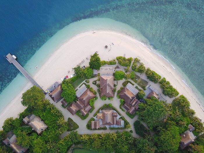 Nikoi Island | LAT.40