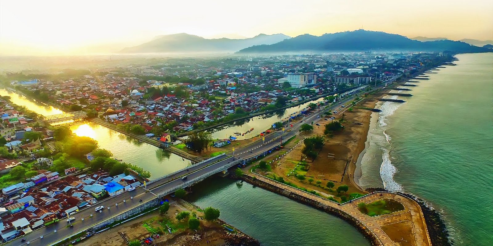Padang | LAT.40
