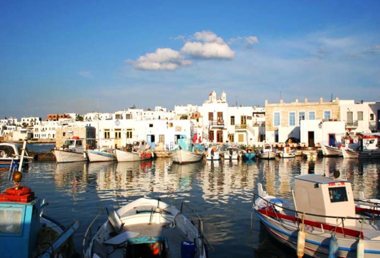 Paros | LAT.40