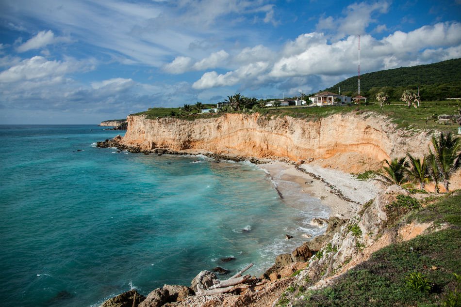 Barahona | LAT.40