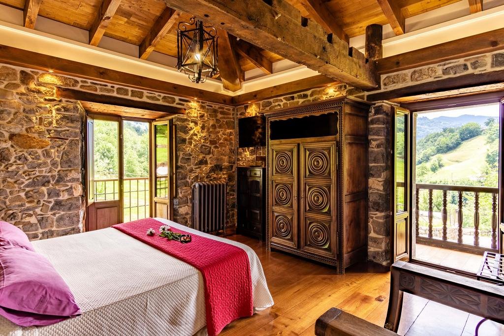 Casona de El Castañiu en Spain
