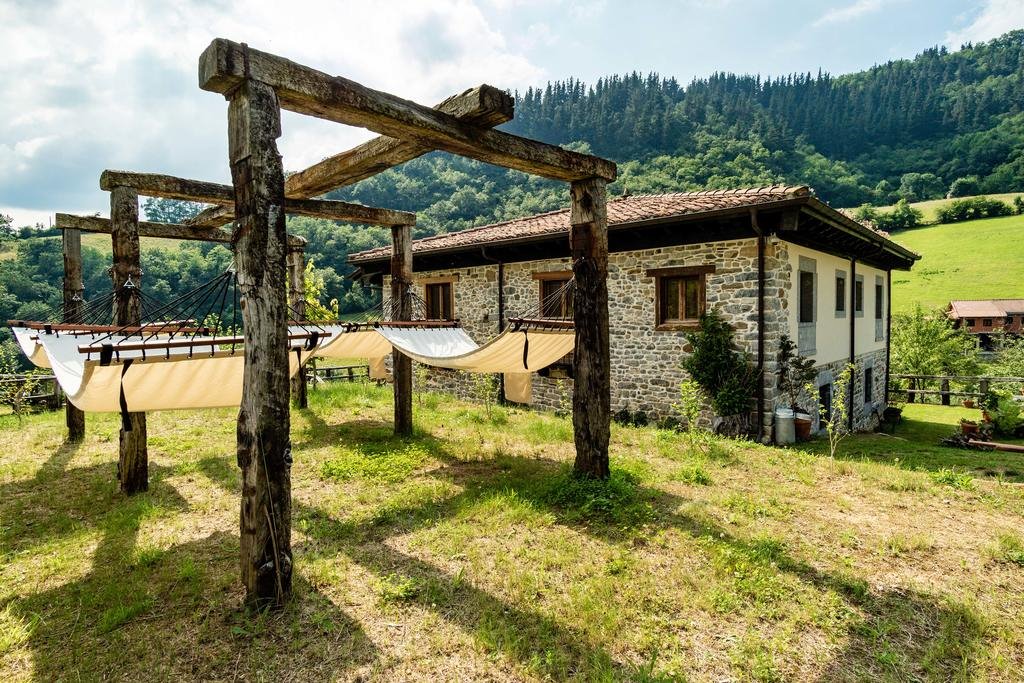 Casona de El Castañiu en su destino