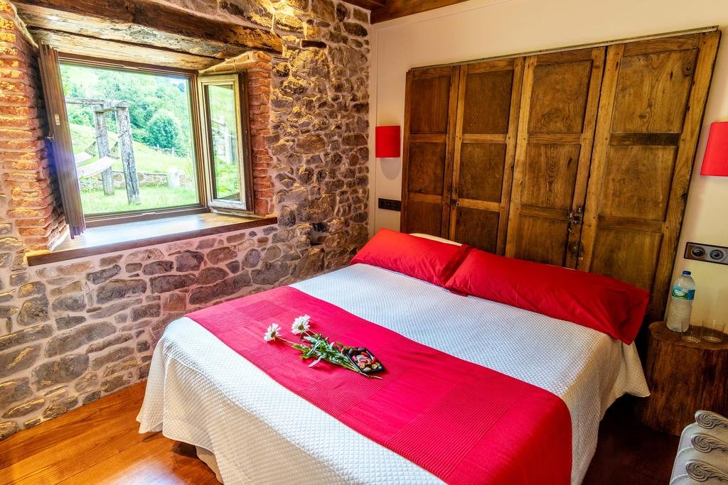 Casona de El Castañiu en Spain