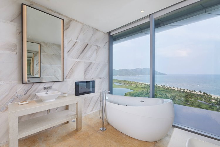 The Westin Blue Bay Resort en China