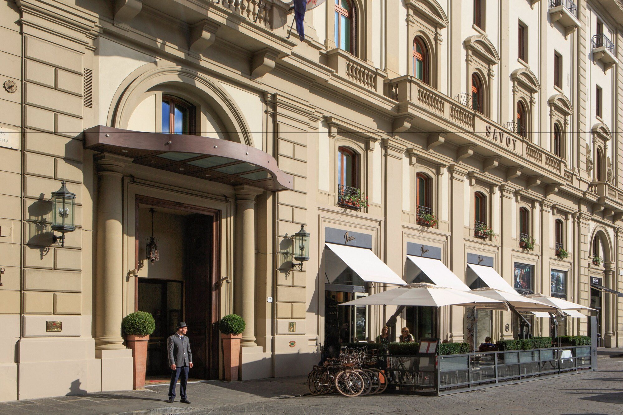 Hotel Savoy en su destino