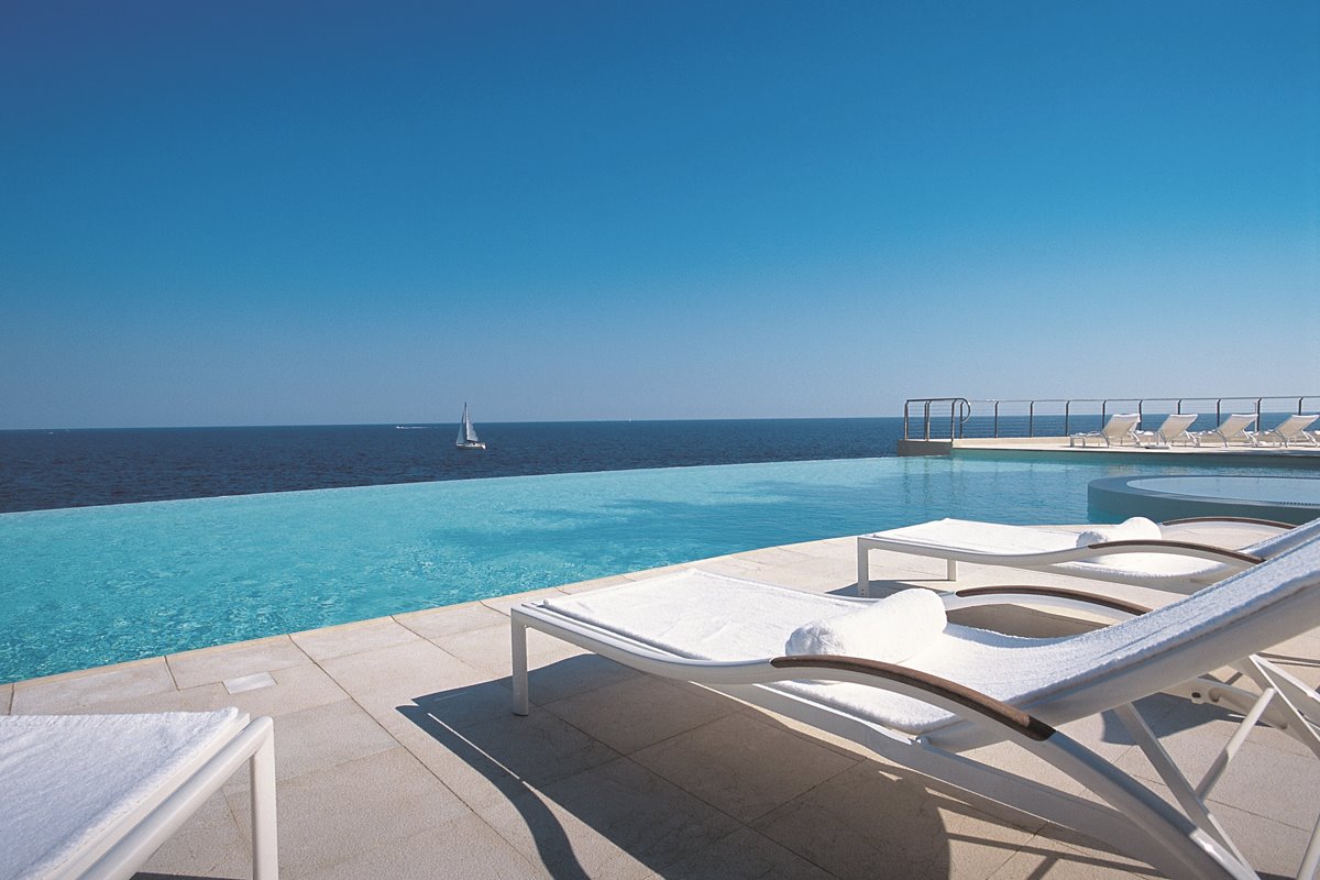 Cap Estel en France