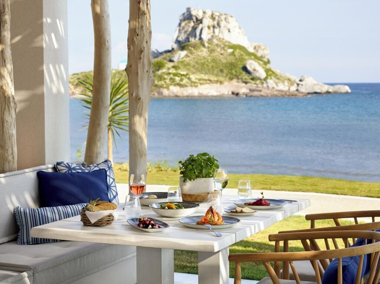 IKOS Aria en Greece