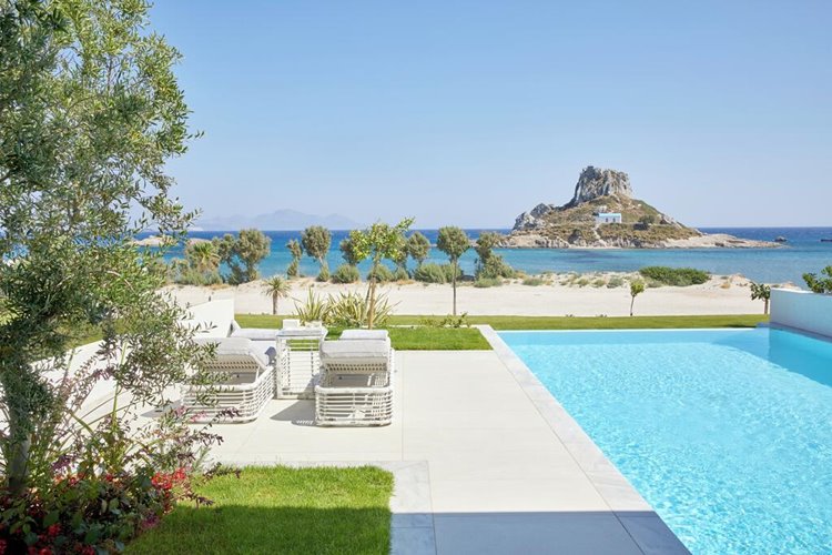 IKOS Aria en Greece