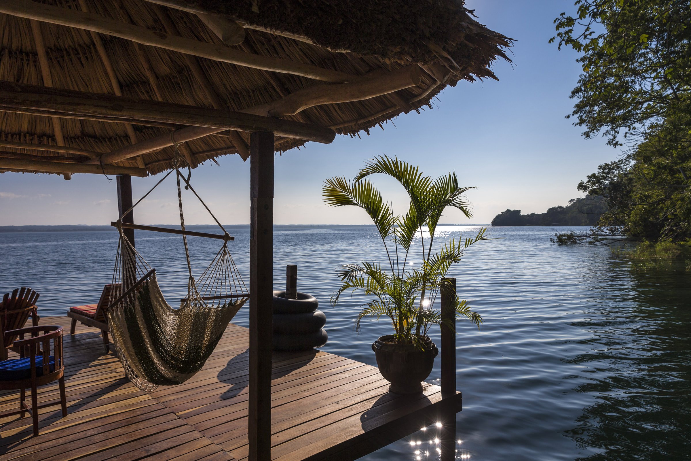 La Lancha en Lago Petén Itzá