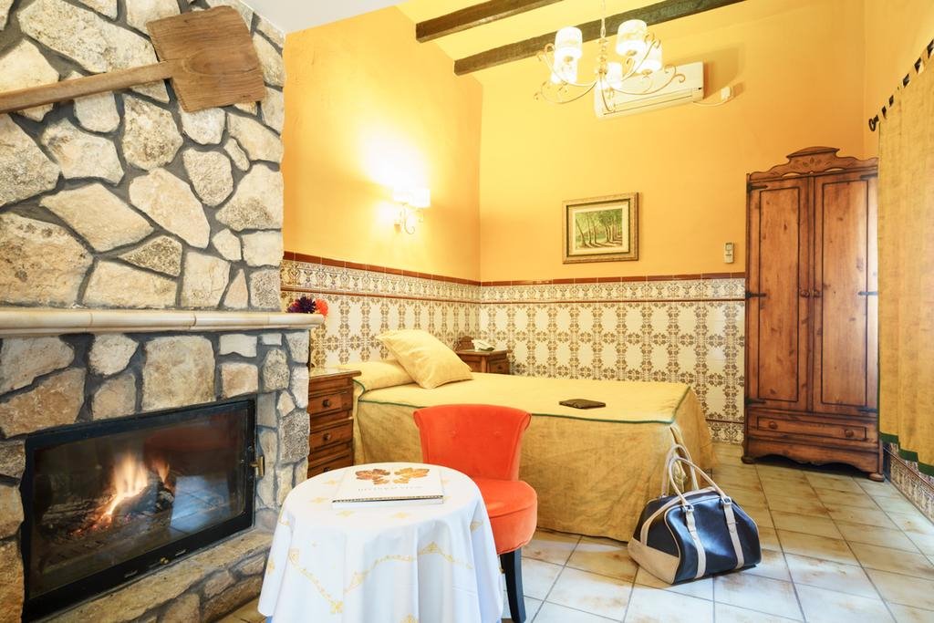 Hotel Albamanjon en Spain