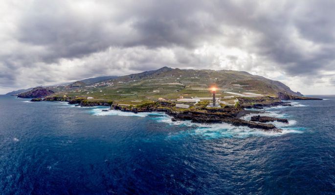 Faro de Punta Cumplida en La Palma