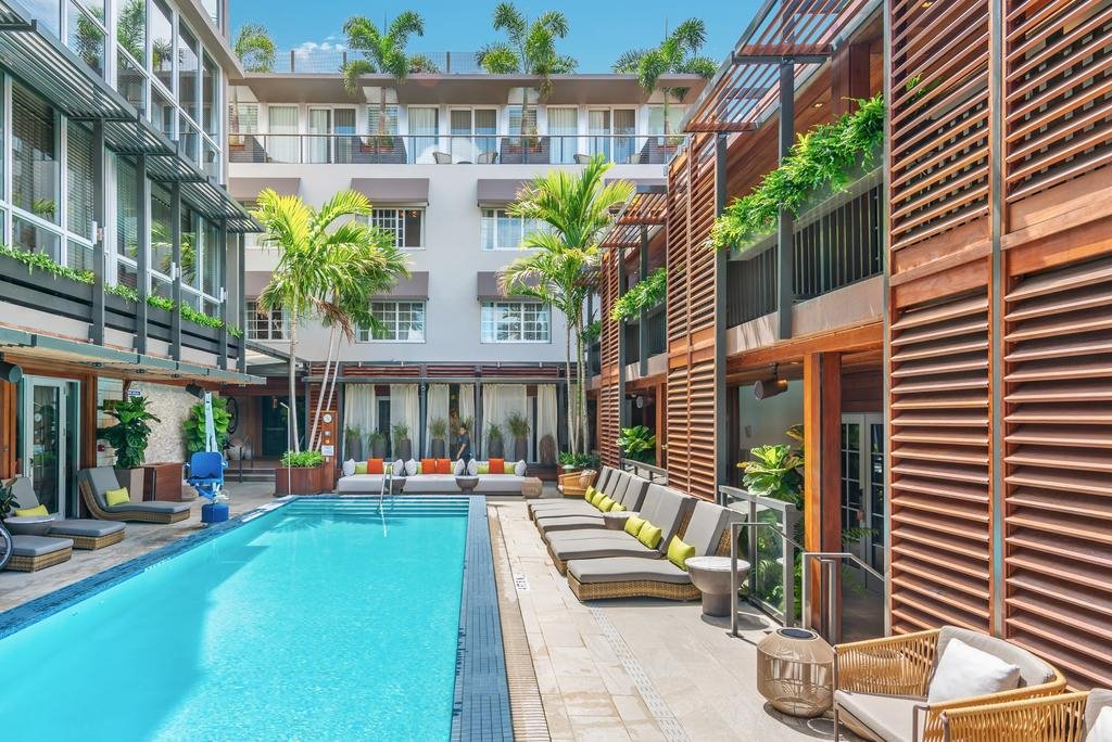 Lennox Hotel Miami Beach  en su destino