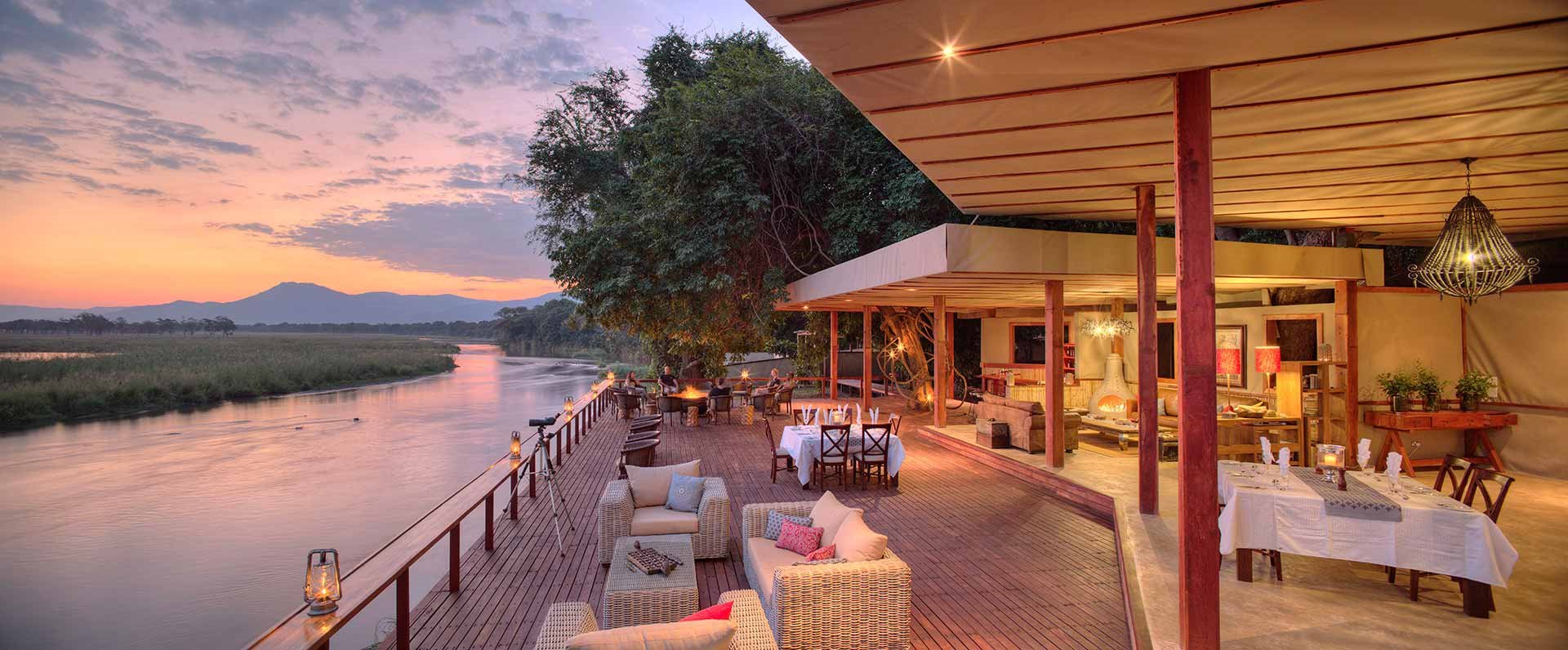 Sausage Tree Camp en Lower Zambezi