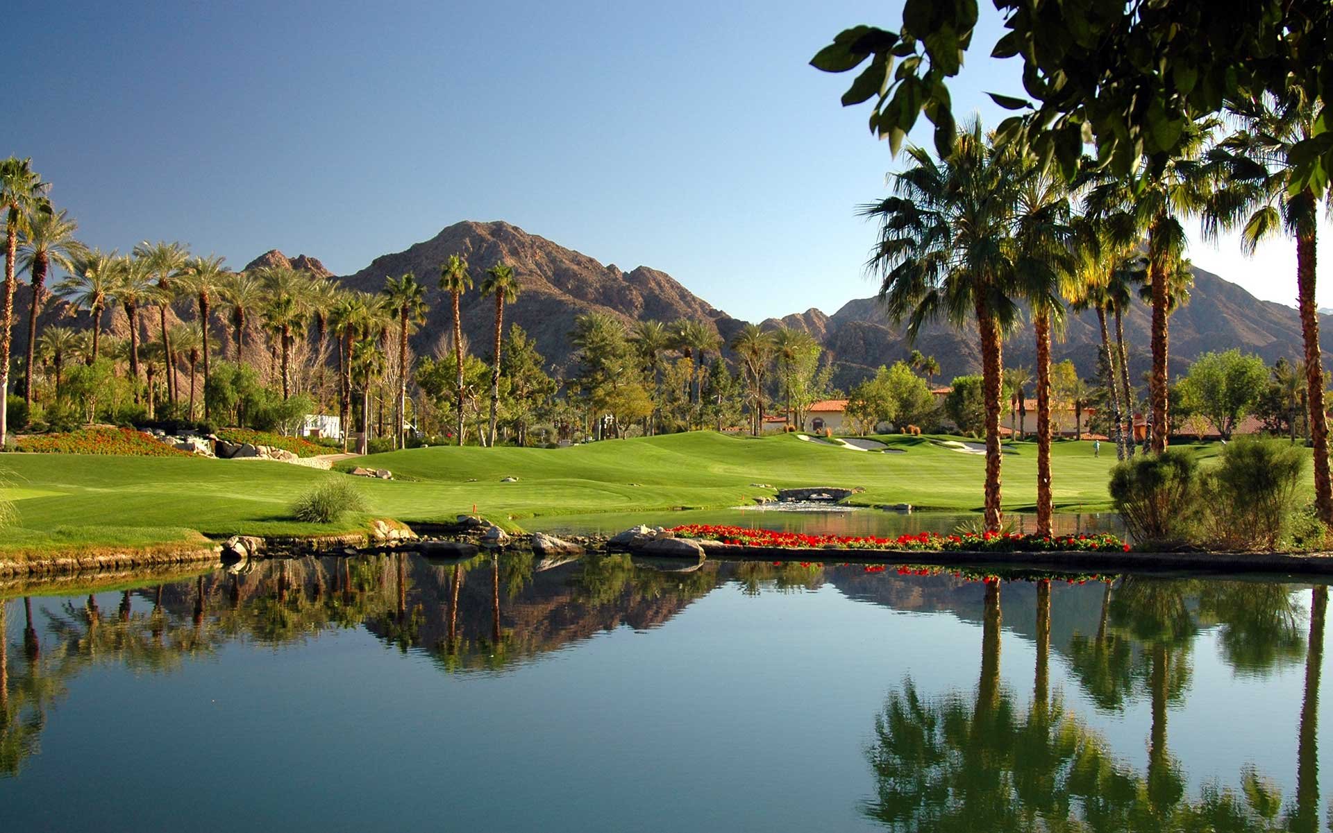 Palm Springs | LAT.40