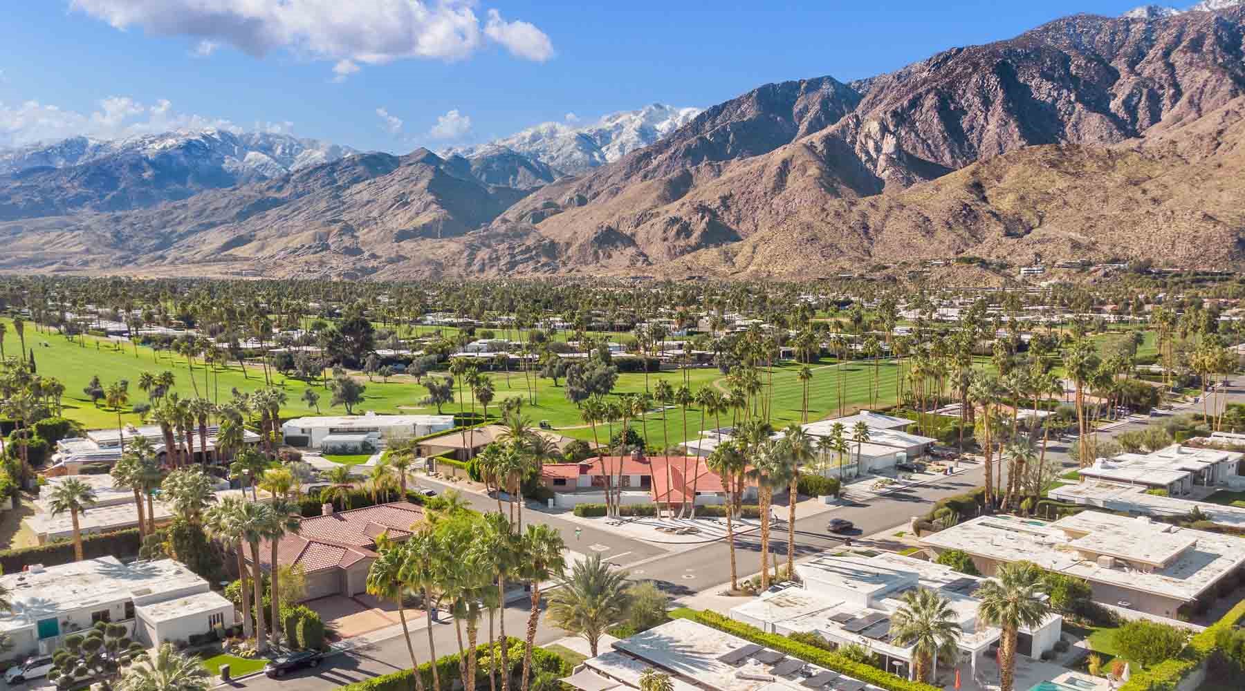 Palm Springs | LAT.40