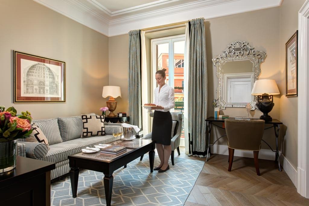 Hotel de la Ville en Roma