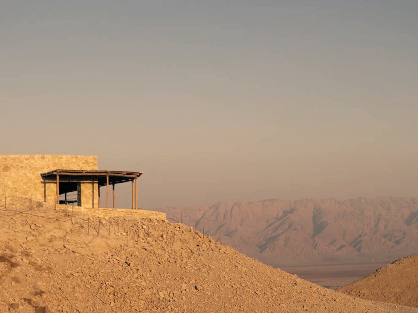 Shaharut | LAT.40