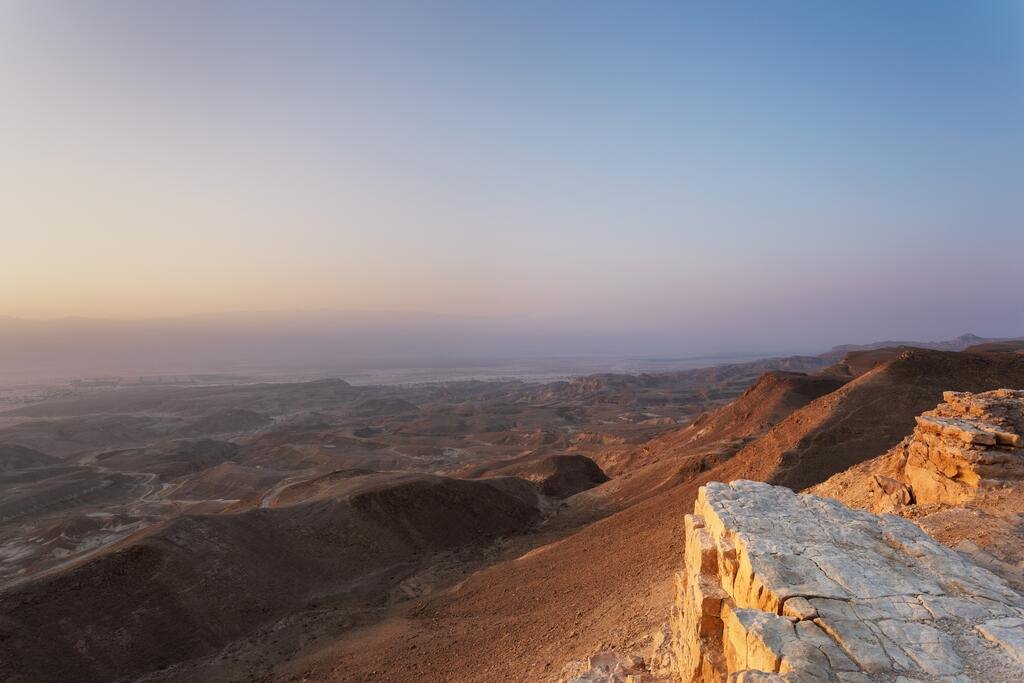 Shaharut | LAT.40