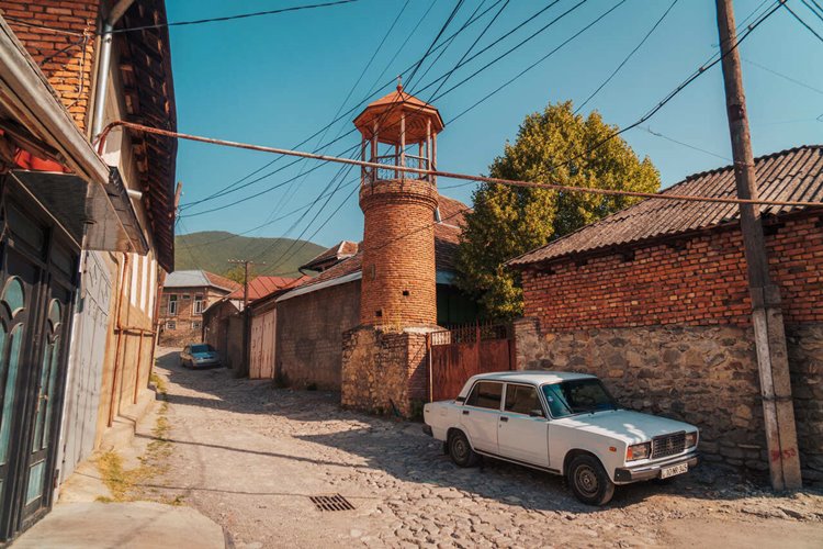 Sheki | LAT.40